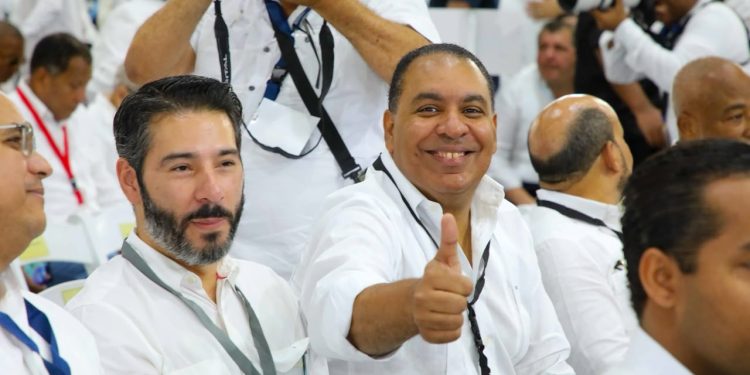 Edgar Batista durante el acto de juramentación de nuevas autoridades nacionales del PRM