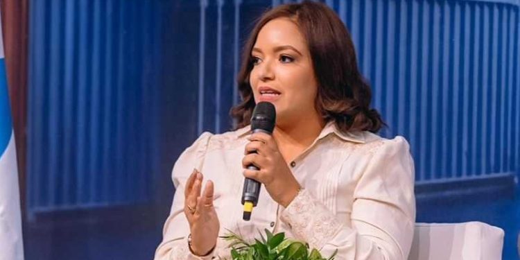 Jennifer Troncoso directora ejecutiva 1014x815 1
