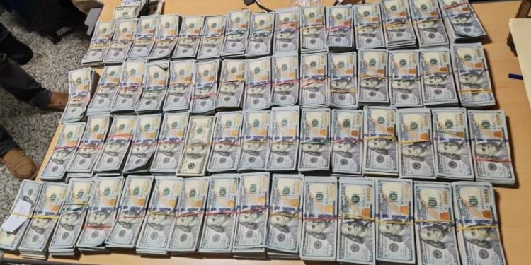 dolares