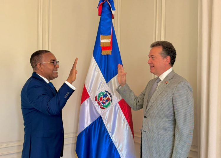victor Pichardo consul