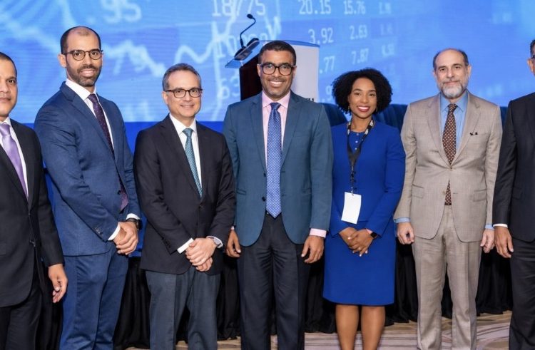 Didier Ogando, Víctor Reyes y Miguel Collado, Raúl Herández, Ana Julia Sierra, José Luis De Ramón, Jaime Aristy Escuder