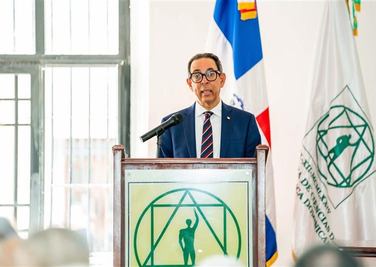 Dr. Manuel Herrea Carbuccia