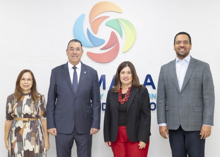 Fabeth Martínez, Juan Manuel Martín de Oliva, Lucile Houellemont y Fantino Polanco
