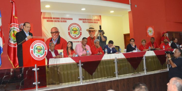 Quique Antún habla en la Convención Nacional Ordinaria celebrada este sábado.
